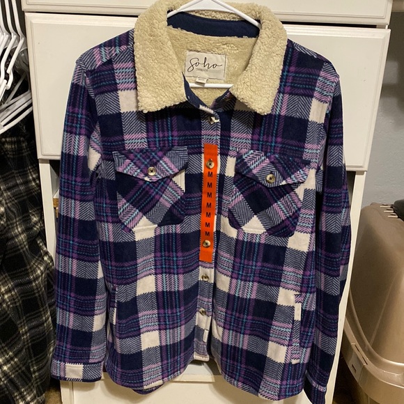 Flannel - Picture 1 of 2